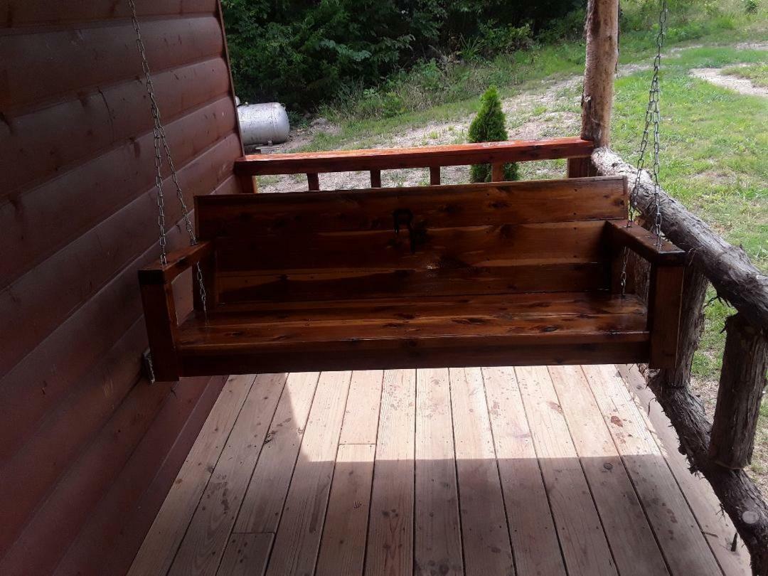 Amish Made Cedar Cabin With A Loft On A Buffalo Farm Close To The Buffalo River Marshall 外观 照片